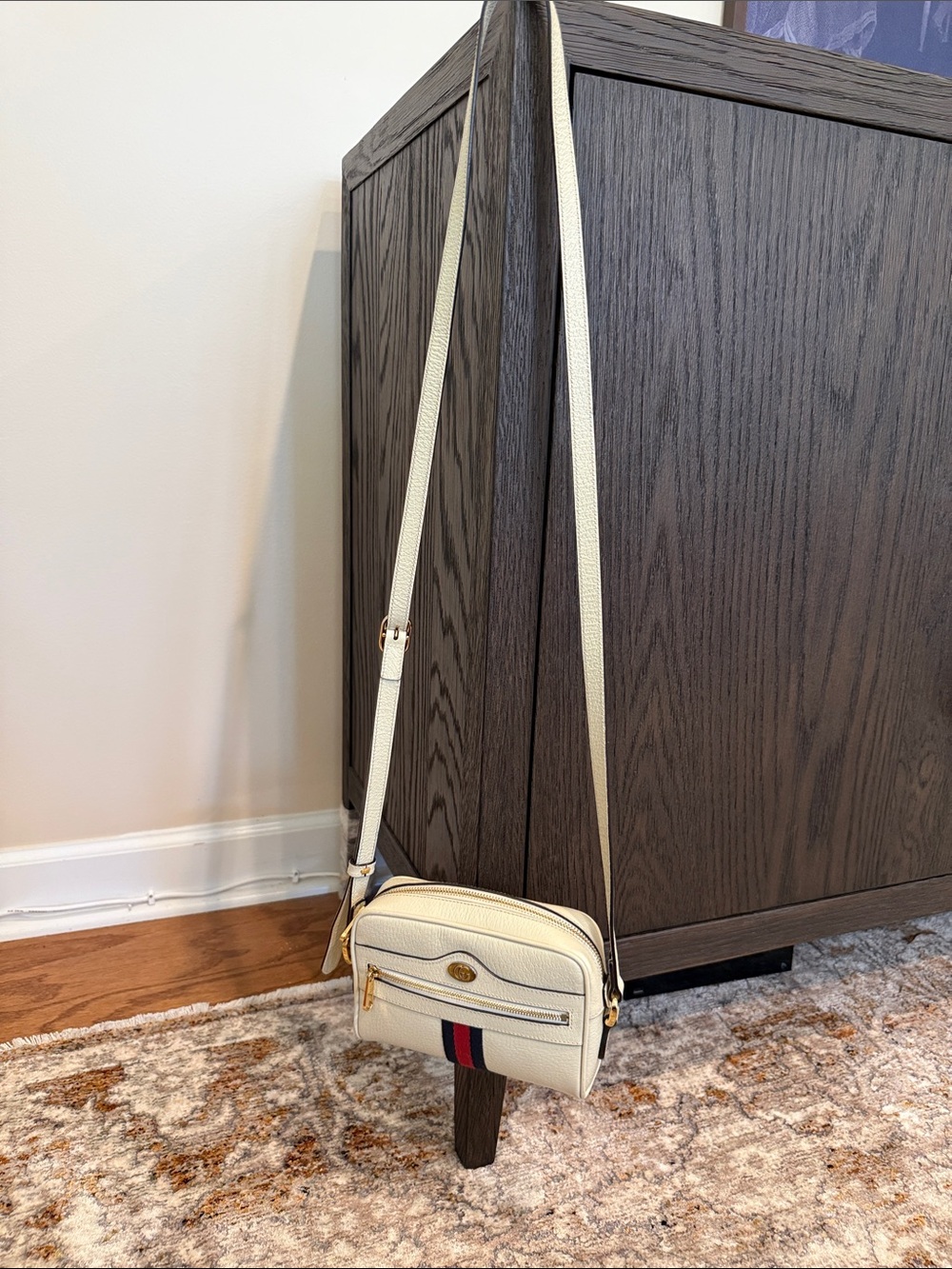 Gucci Cream Pebbled Leather Crossbody with Red and Navy Web - Picture 6 of 13